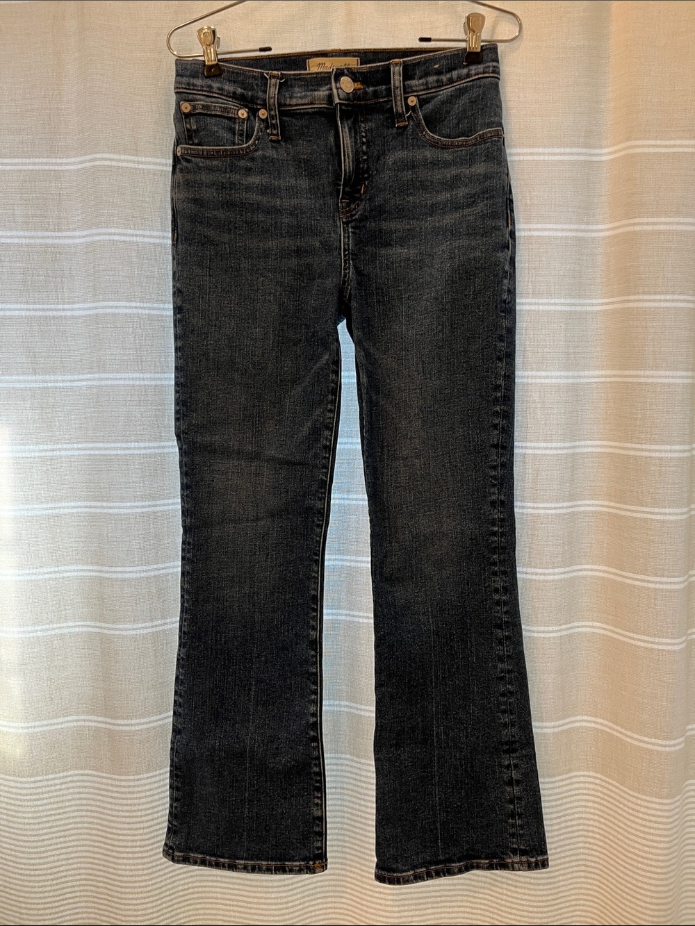 Madewell mid-rise kick out jeans size 26